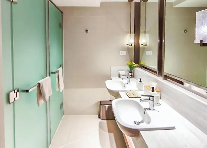 Light Premium Suites, Novotel Acqua Near Makati Hotel Manila
